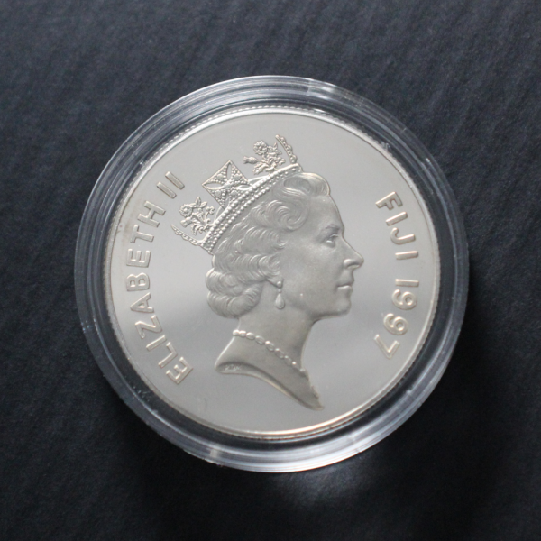 1997 50th Anniversary of the Marriage of Queen Elizabeth II and Prince Philip Fiji $10 Golden Wedding Anniversary UNC Proof Coin