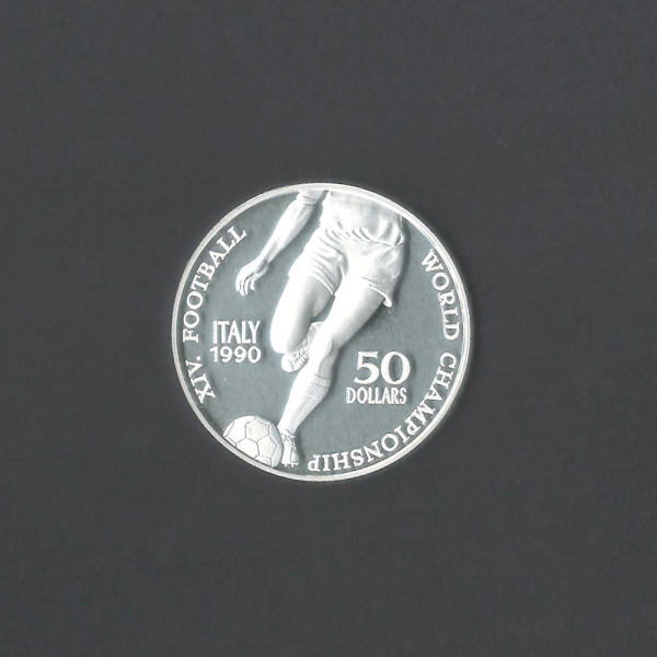 1990 Niue Commemorative $50 Football World Cup in Italy Silver Proof UNC Coin