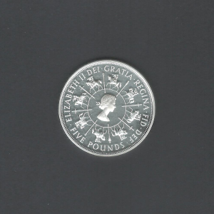 1993 £5 40th Anniversary of Coronation of Queen Elizabeth II B UNC Coin