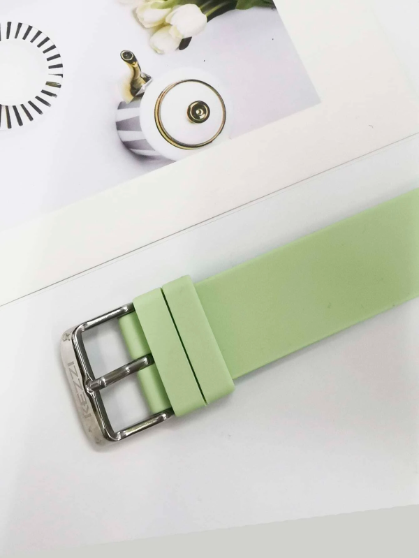 Snazzy Looking Square Pointer Quartz Watch! Womens Flashy Green!