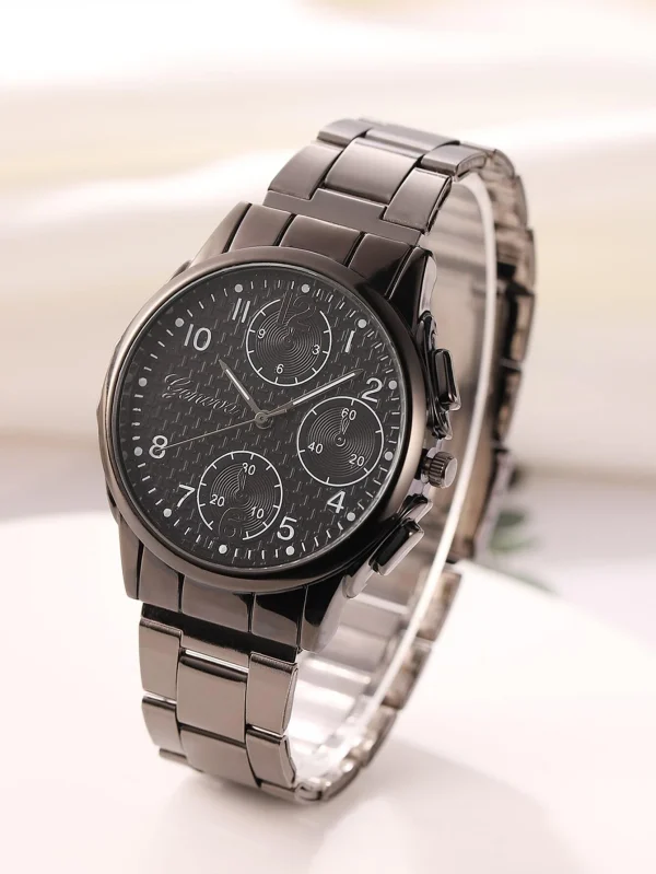 Triple Dial Round Pointer Quartz Watch! Mens Black