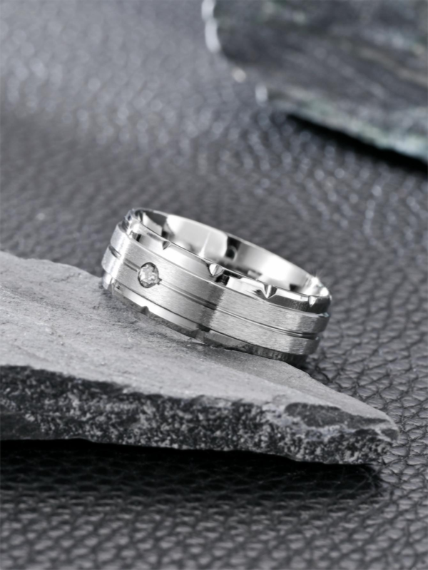 Nice Inlaid Diamond Style Ring! Silver Titanium Steel
