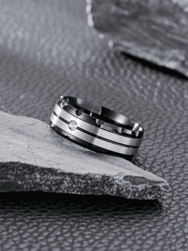 Two-tone Wavy Curve Ring! Black & Silver